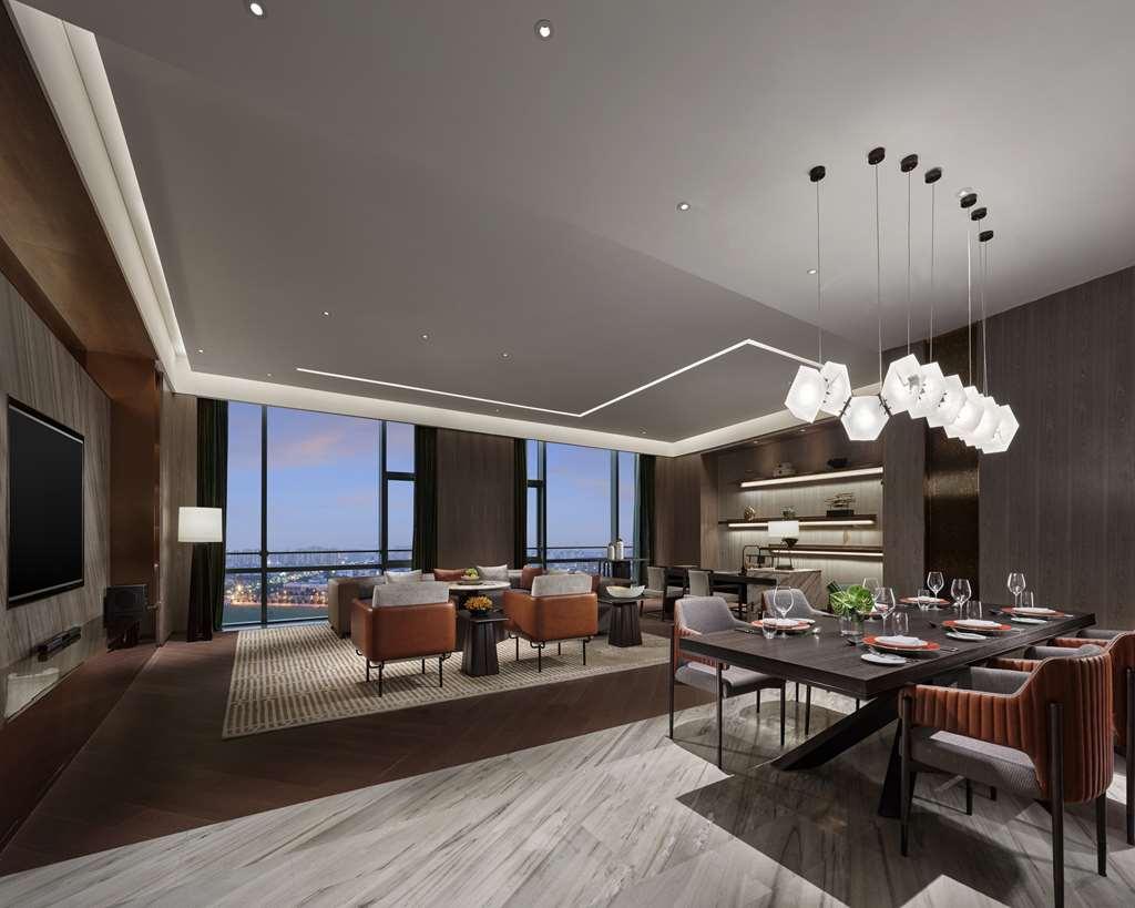 Hyatt Regency Songjiang Hotel 5*